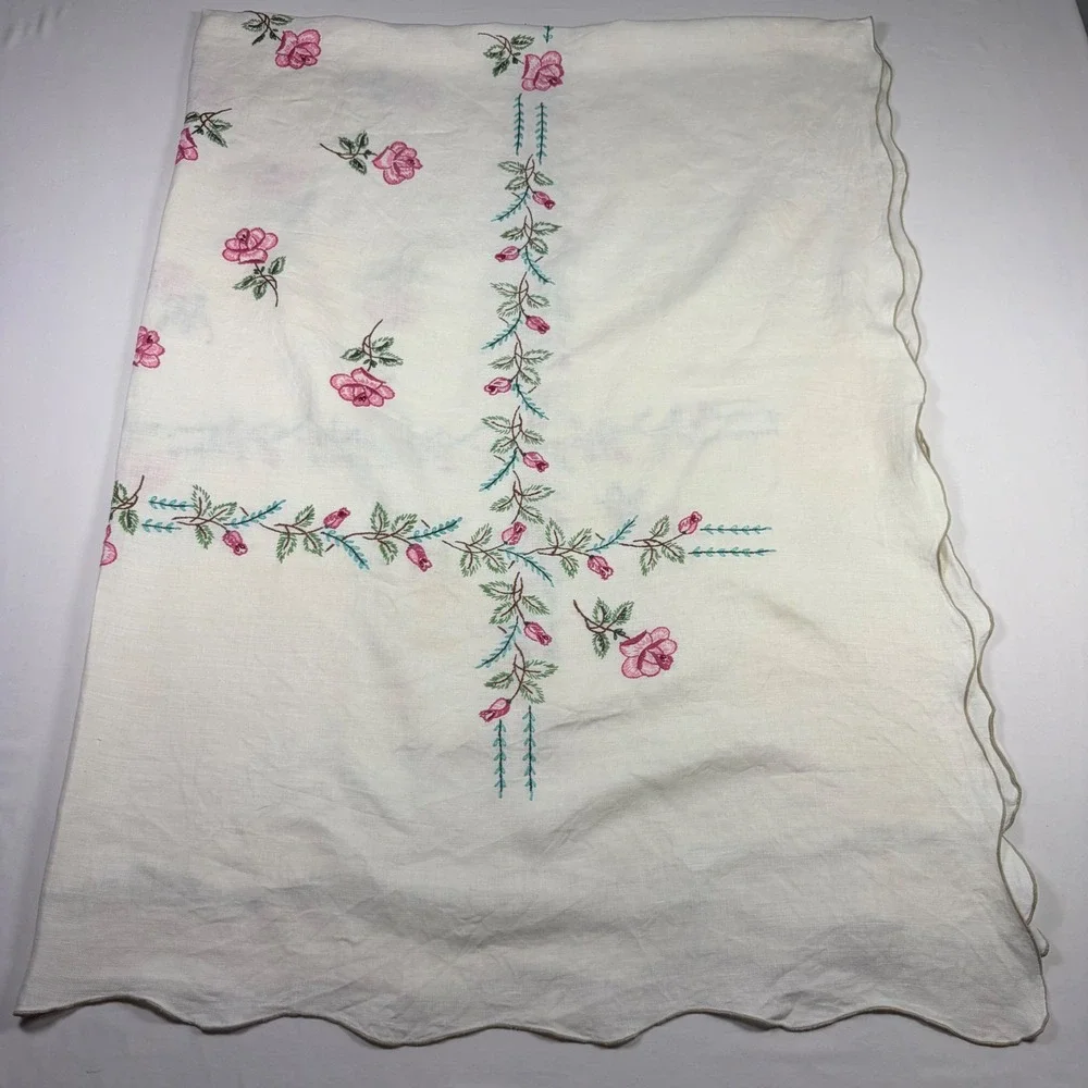 Unbranded Tablecloth Vintage Embroidered Pink Rose Floral Scalloped White Large